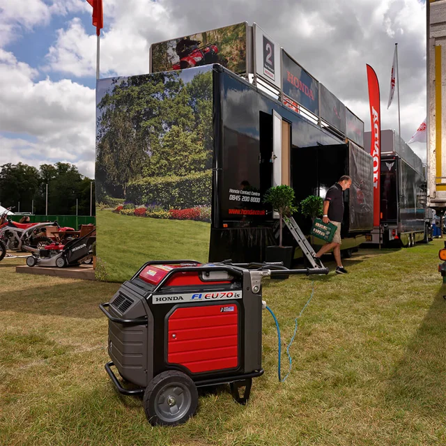 EU70iS 7000W Generator