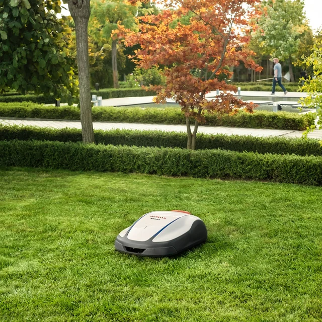 Miimo 2500 Robot Lawnmower