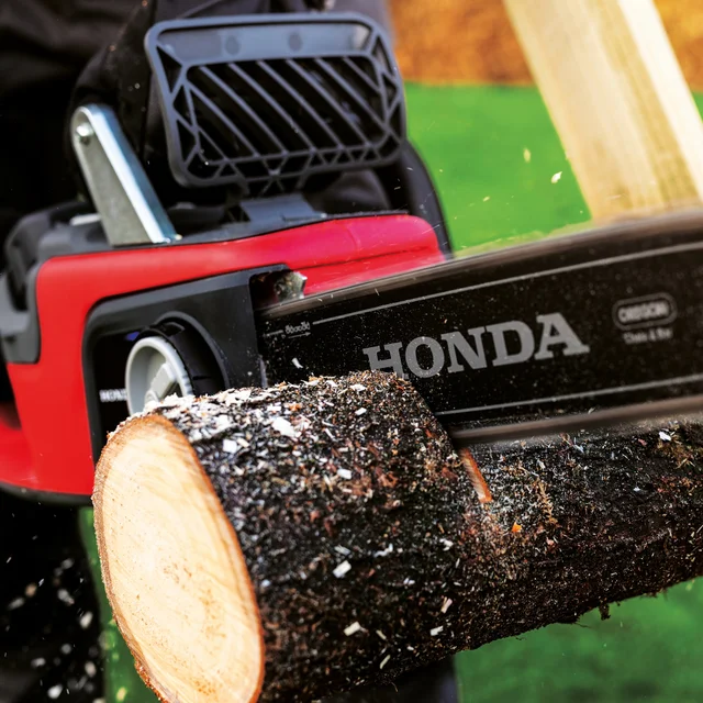 Cordless Chainsaw + 4AH Battery & Fast Charger Bundle